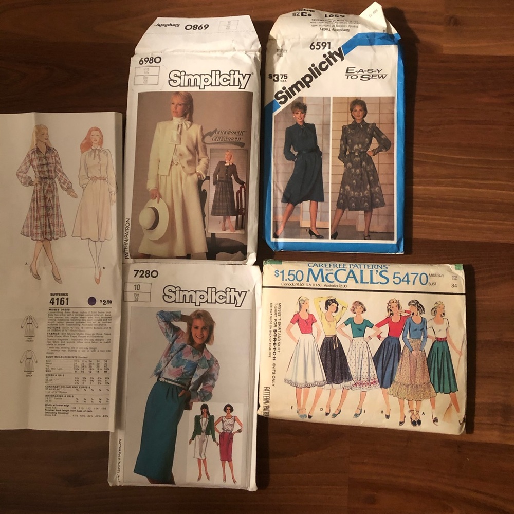Lot of 5 vintage patterns